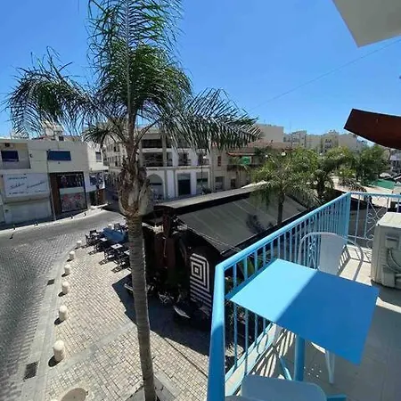 2 Bedroom In Ermou 4 Minute Walk Larnaca