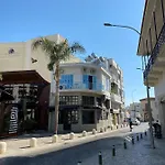 Appartamento 2 Bedroom In Ermou 4 Minute Walk Larnaca