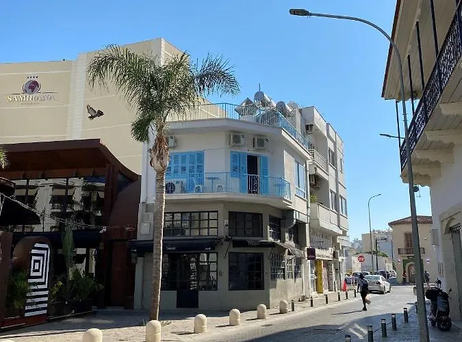 Apartment 2 Bedroom In Ermou 4 Minute Walk Larnaca